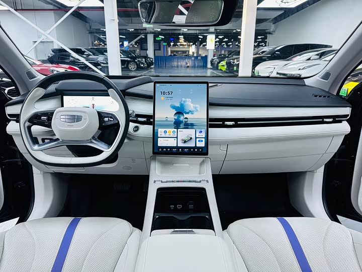 Photo 6 - Geely Preface L