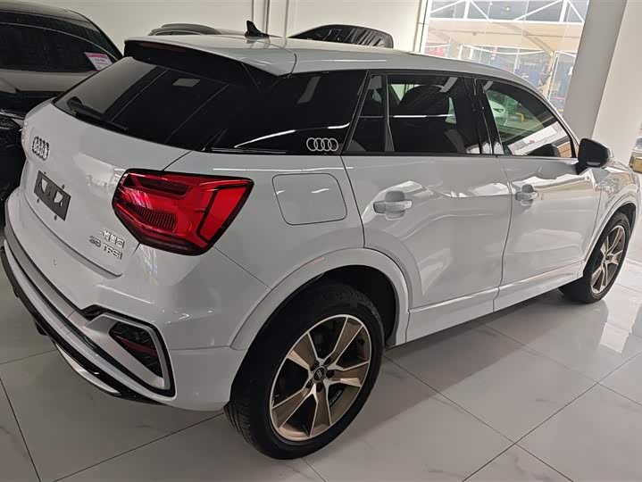 Фото 3 - Audi Q2L