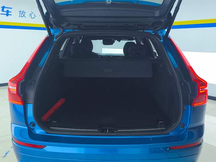 Фото 4 - Volvo XC60