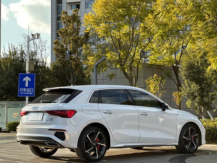 Фото 4 - Audi A3