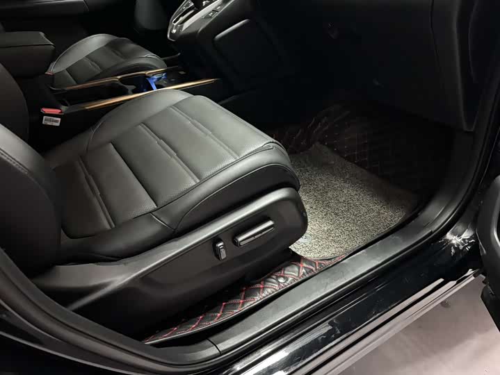 Фото 8 - Honda CR-V