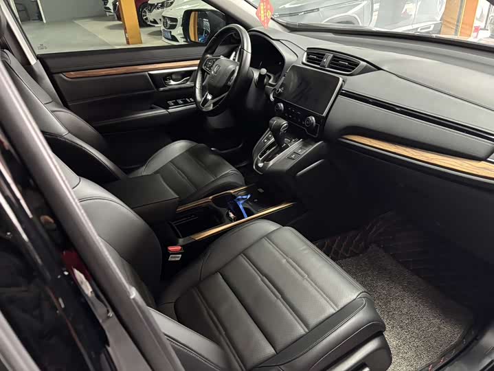 Фото 9 - Honda CR-V