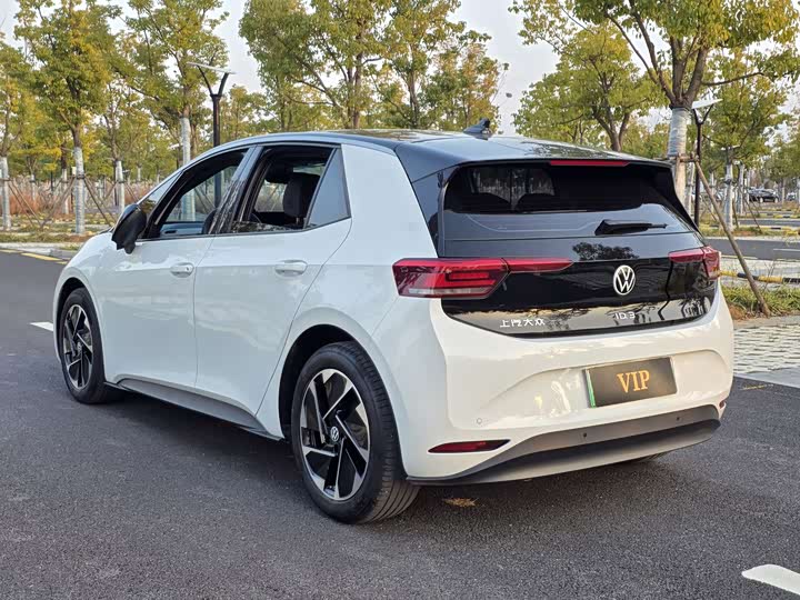 Фото 8 - Volkswagen ID.3