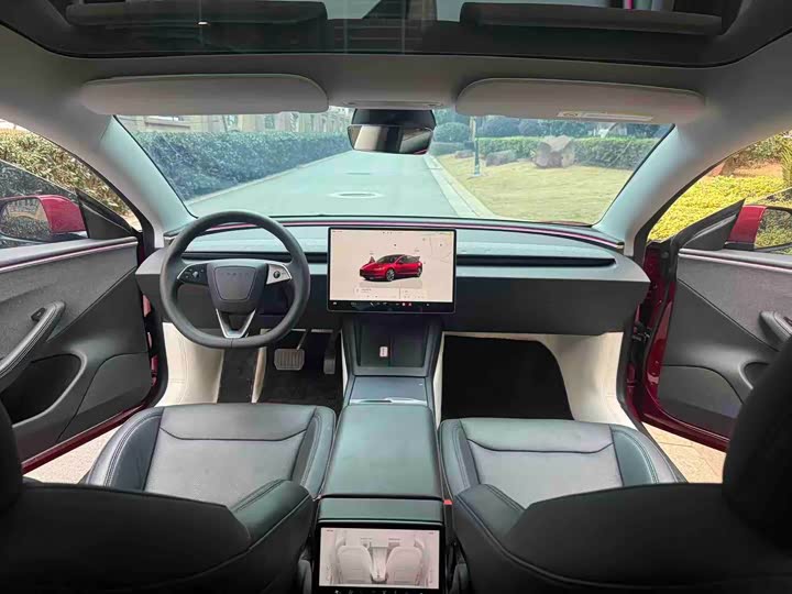 Фото 5 - Tesla Model 3