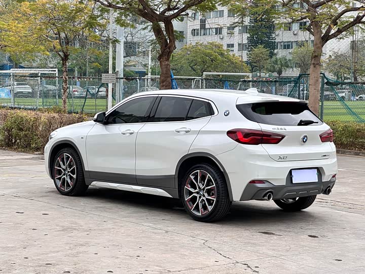 Фото 4 - BMW X2