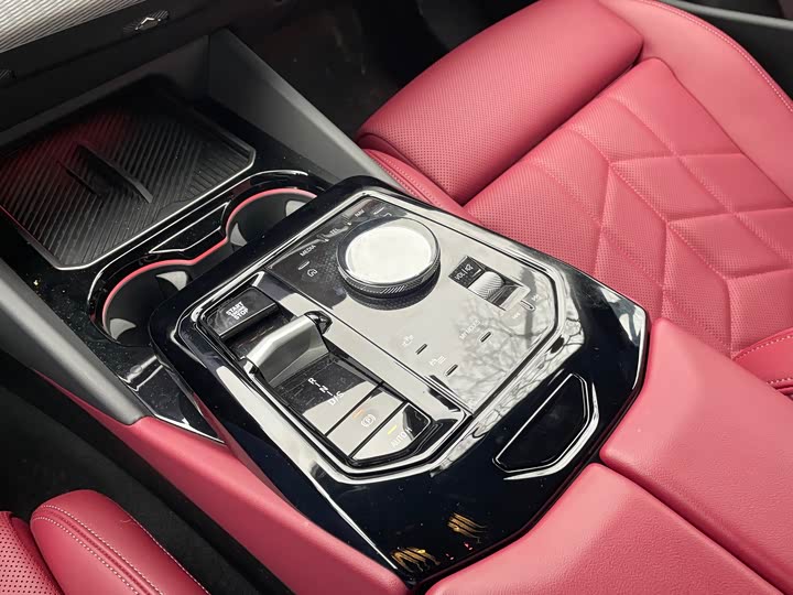 Фото 6 - BMW 5 Series