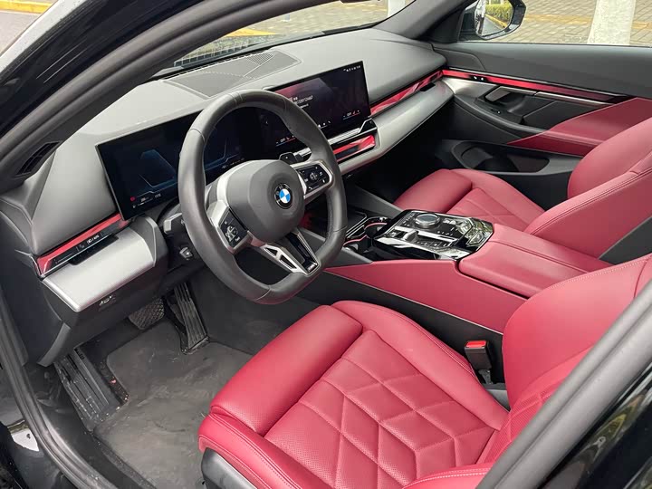 Фото 9 - BMW 5 Series