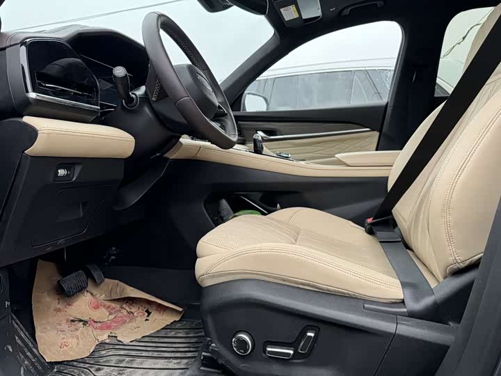 Photo 4 - Geely Monjaro