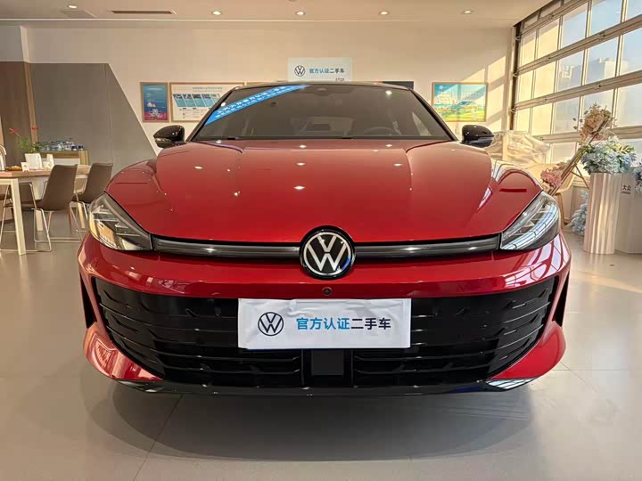 Photo 2 - Volkswagen Lamando L