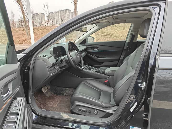 Фото 4 - Honda Accord Hybrid