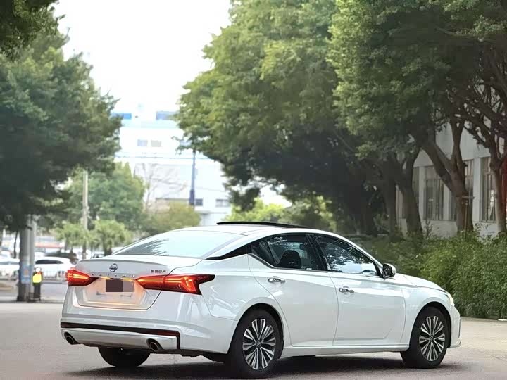 Фото 7 - Nissan Teana