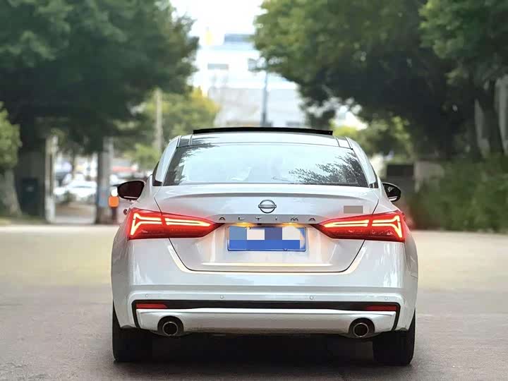 Фото 8 - Nissan Teana