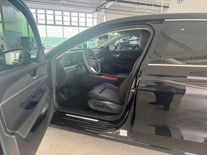 Фото 3 - Volkswagen Passat