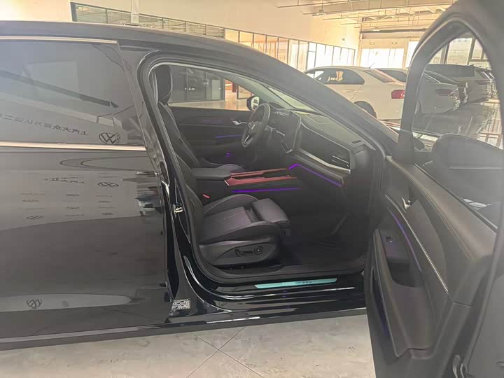 Фото 6 - Volkswagen Passat