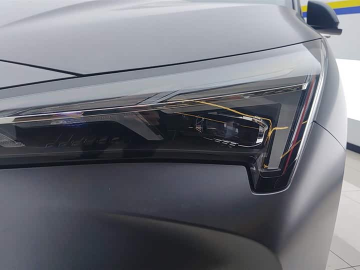 Photo 5 - BAIC Arcfox Alpha T5