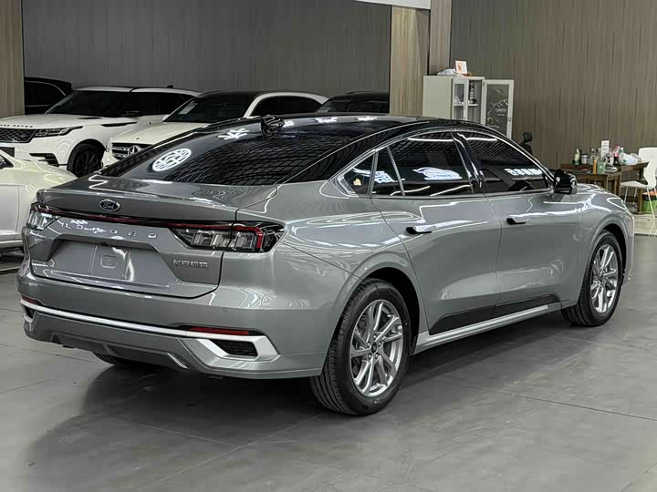 Фото 9 - Ford Mondeo