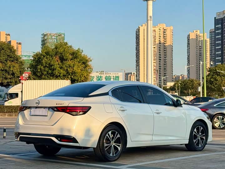 Фото 9 - Nissan Sylphy