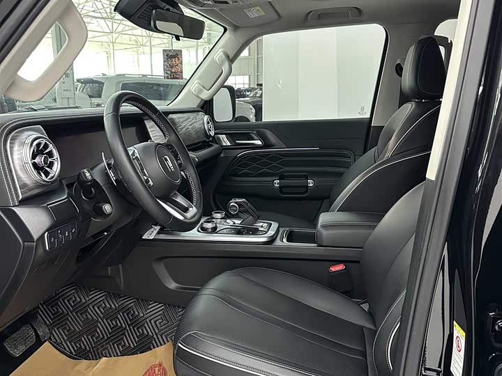 Фото 2 - Tank 300