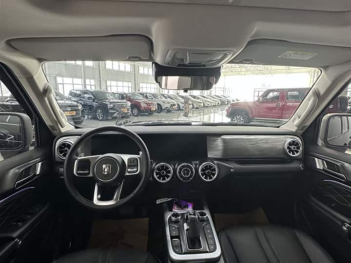 Фото 4 - Tank 300