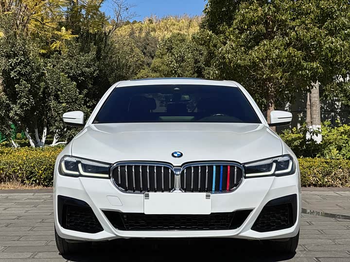 Фото 3 - BMW 5 Series