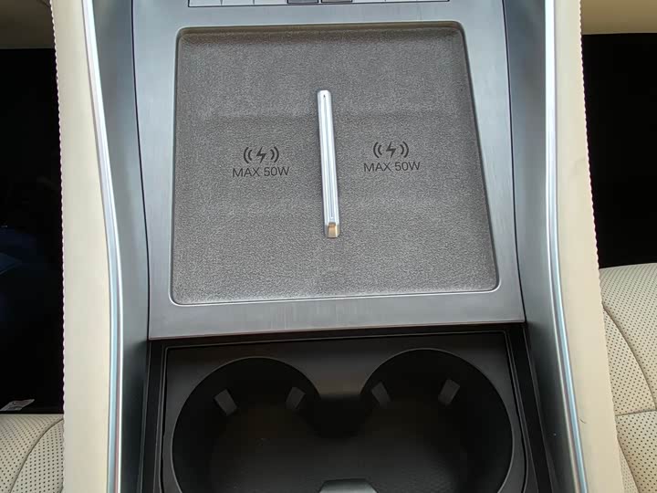 Фото 6 - Denza N8L