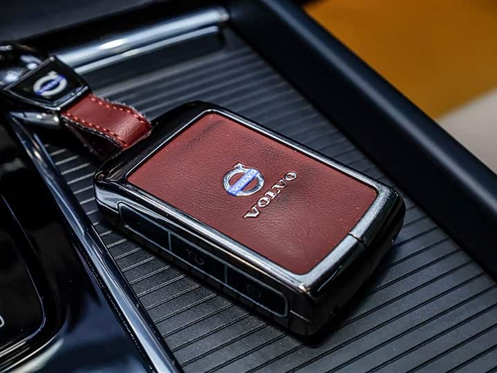 Фото 3 - Volvo XC60