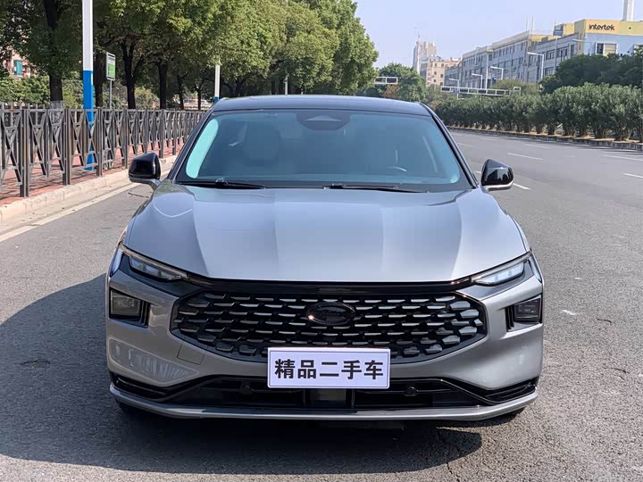 Фото 1 - Ford Mondeo