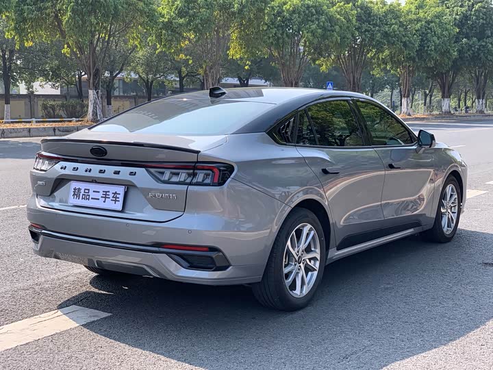 Фото 6 - Ford Mondeo