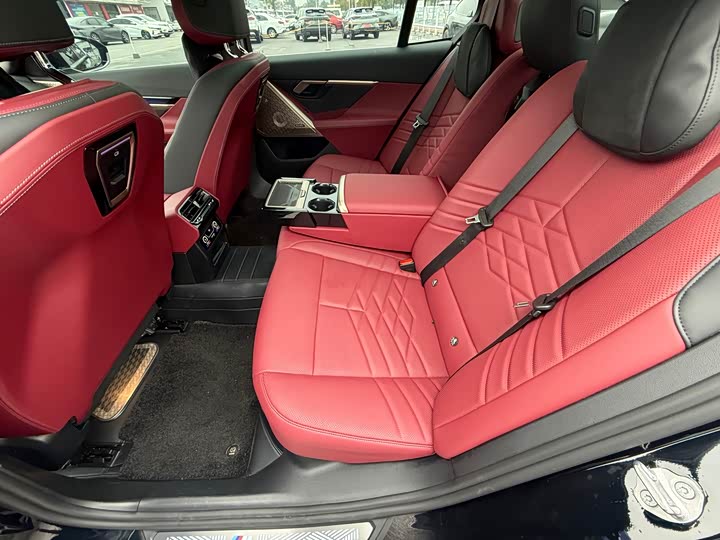 Фото 7 - BMW 5 Series