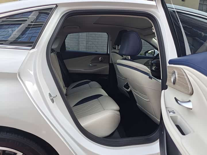 Фото 9 - Chery Arrizo 8