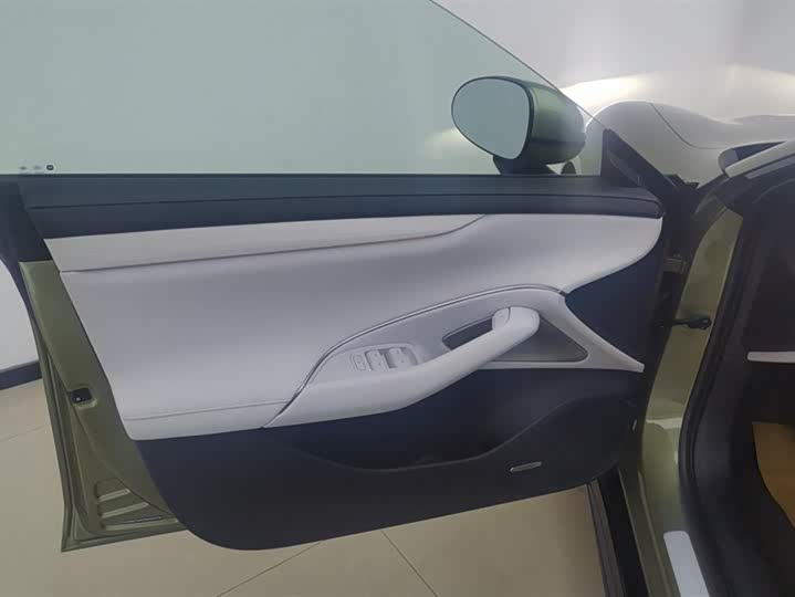 Фото 7 - Xiaomi SU7