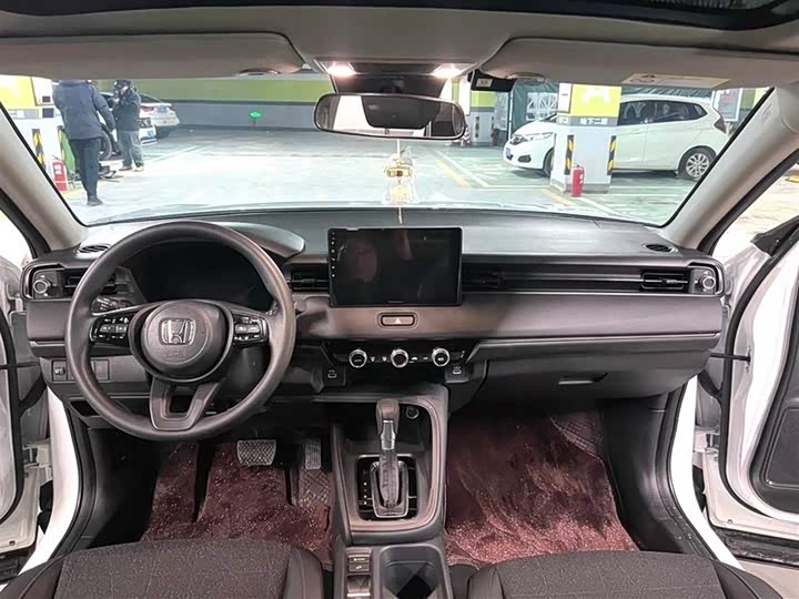 Фото 7 - Honda Vezel