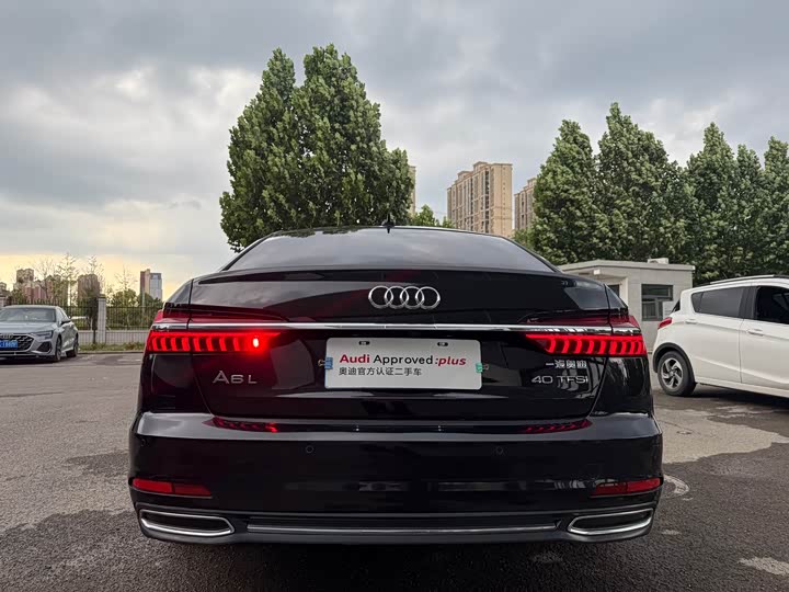 Фото 5 - Audi A6L
