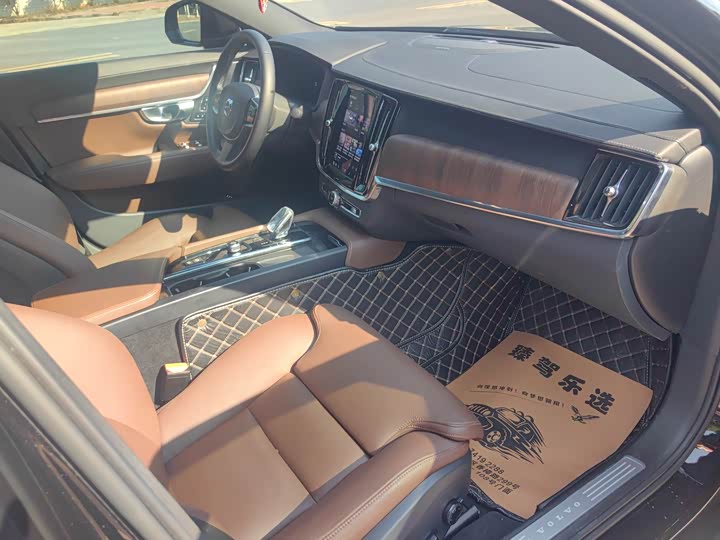 Фото 7 - Volvo S90