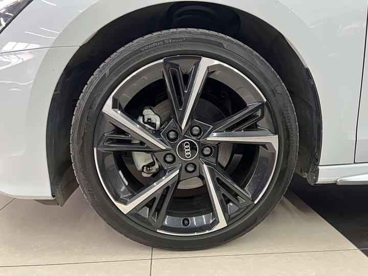 Фото 5 - Audi A3