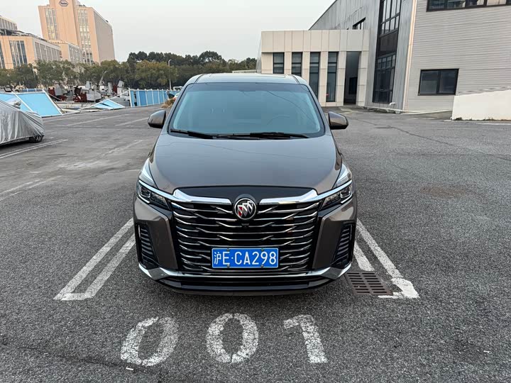 Фото 8 - Buick GL8 ES