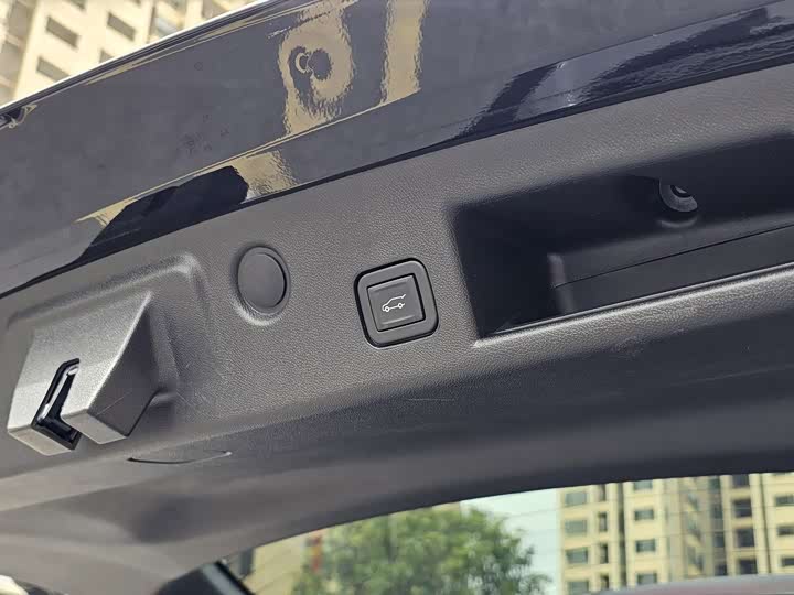 Фото 9 - Chevrolet Equinox