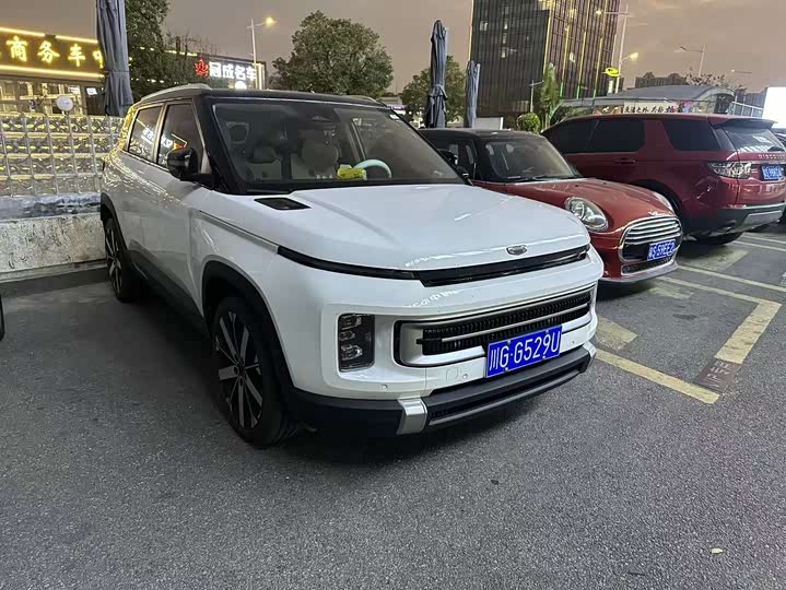 Фото 2 - Geely Icon