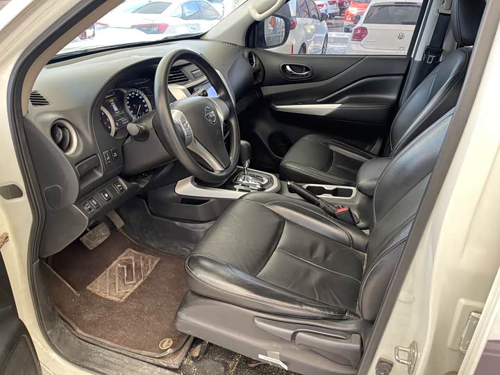 Фото 4 - Nissan Terra