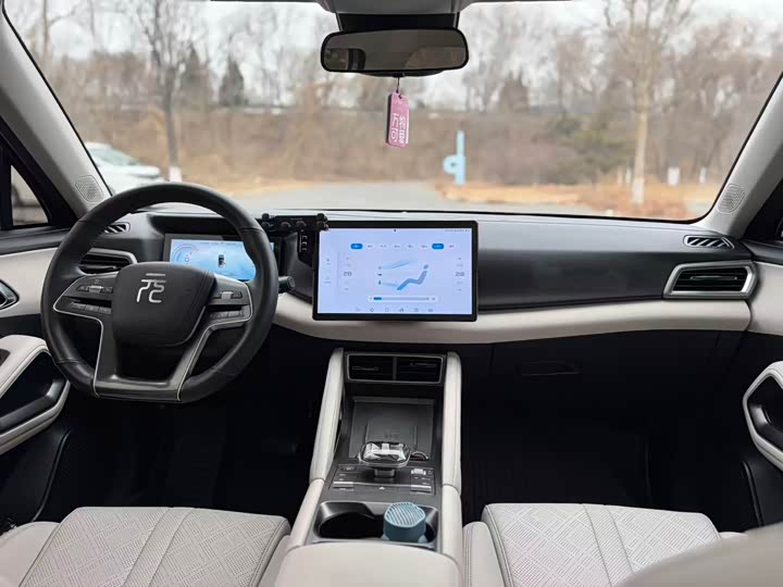 Фото 8 - BYD Yuan Up