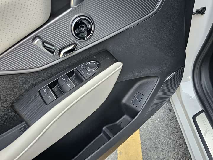 Фото 4 - Buick LaCrosse