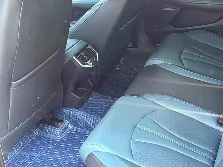 Фото 6 - MG Motor 7