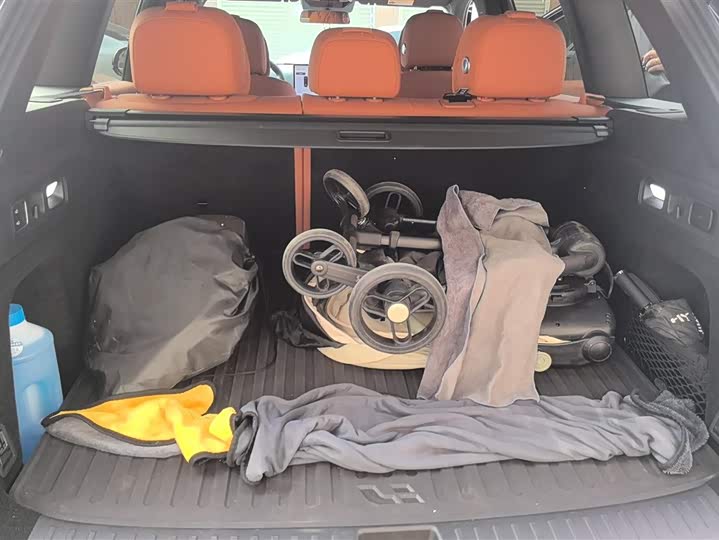 Photo 4 - LiXiang L6