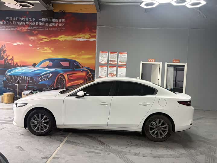 Photo 4 - Mazda 3 (Axela)