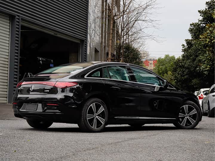 Фото 5 - Mercedes-Benz EQE