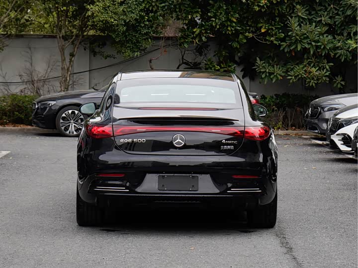 Фото 6 - Mercedes-Benz EQE