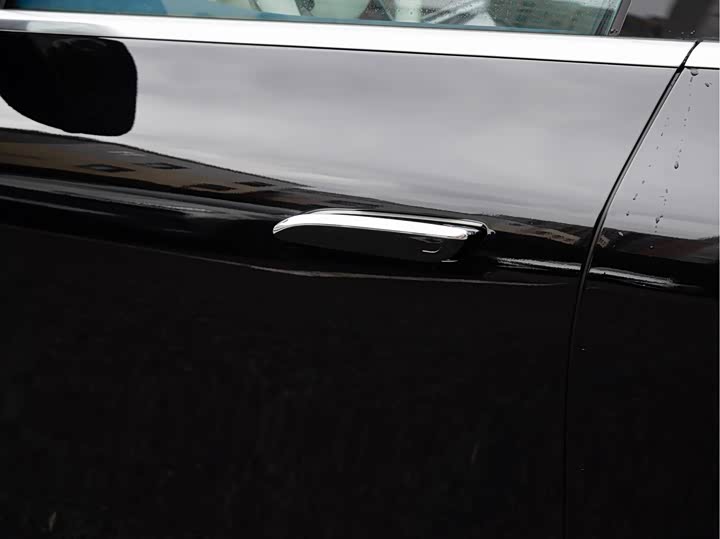 Фото 9 - Mercedes-Benz EQE