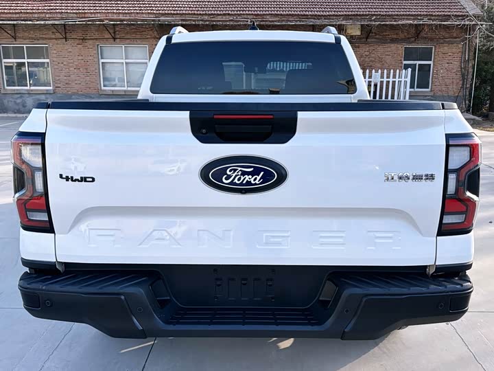 Photo 4 - Ford Ranger