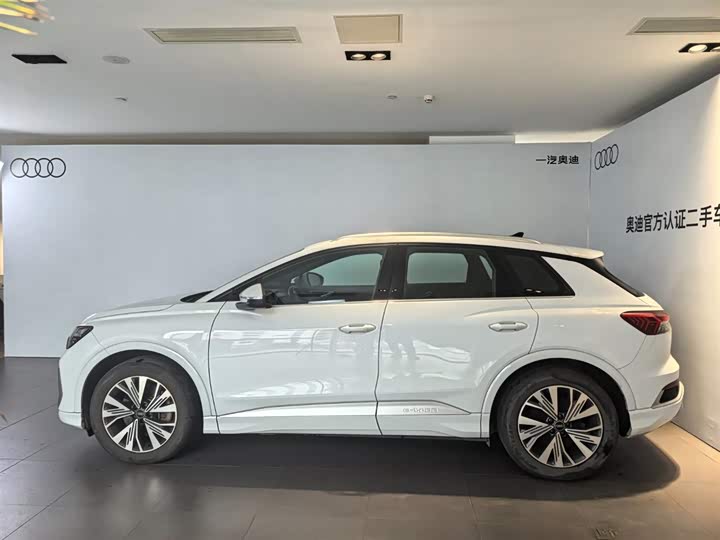 Фото 7 - Audi Q4 e-tron