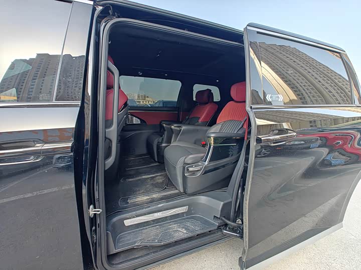 Фото 9 - GAC Trumpchi M8